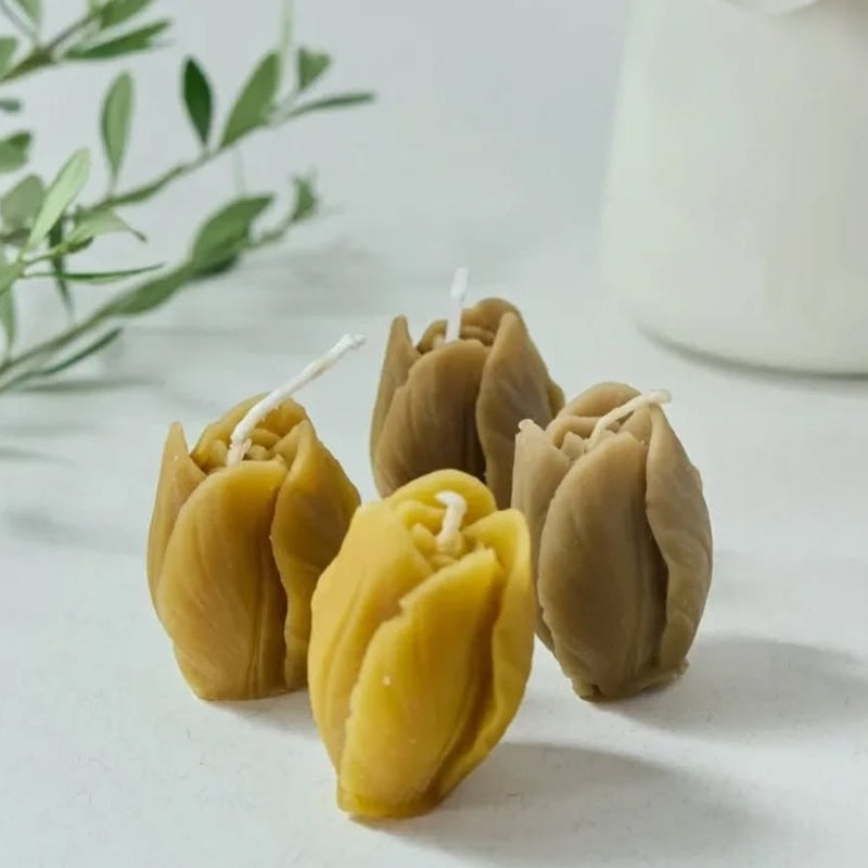 Tulip Beeswax Candle