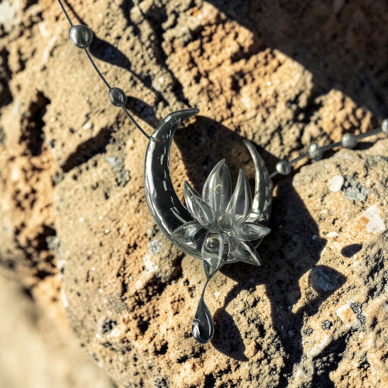 Elven Dew Necklace – Crescent