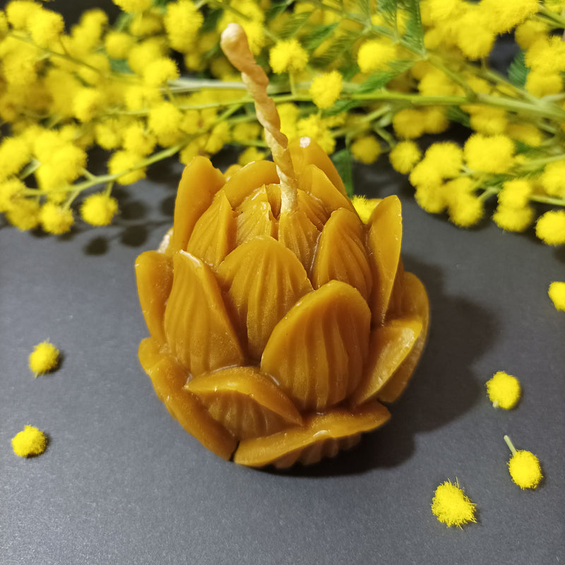 Beeswax Candle Lotus